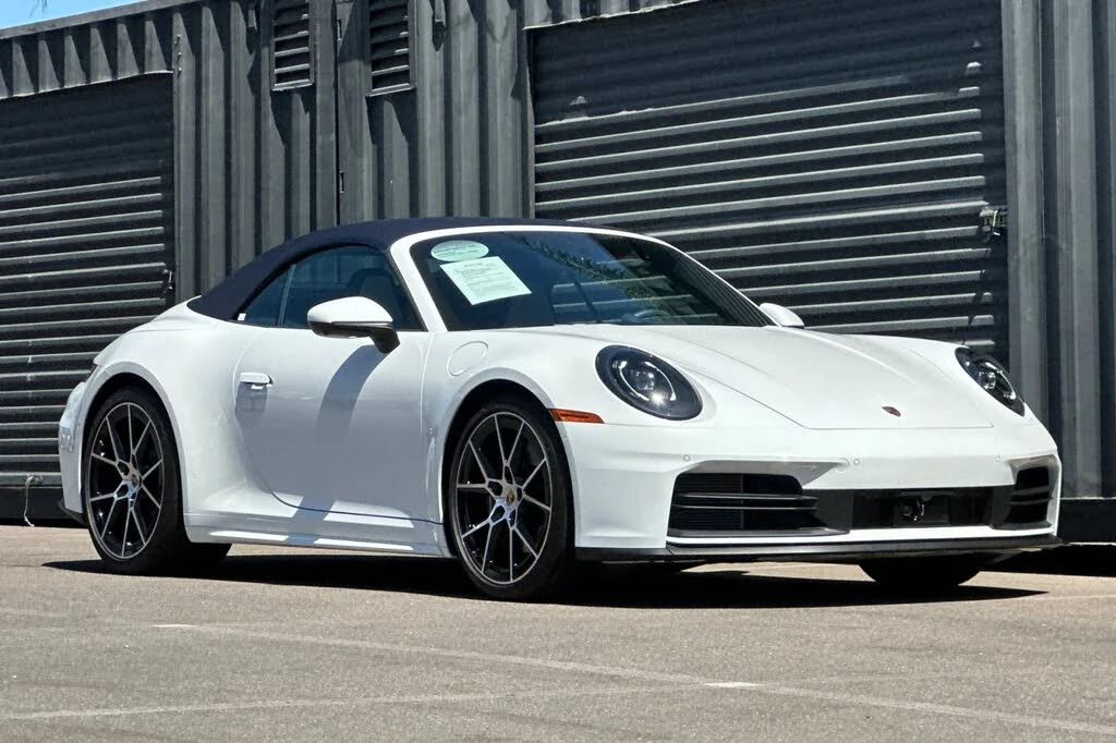 2025 Porsche 992 Carrera - Image 12 of 28