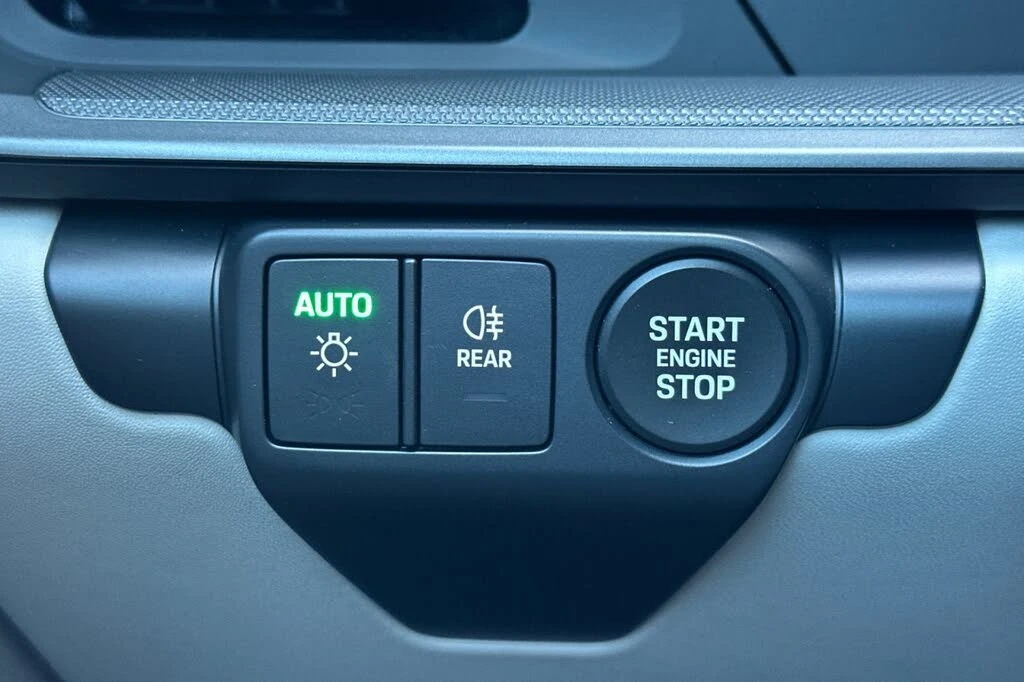 2025 Porsche 992 Carrera - Image 22 of 28