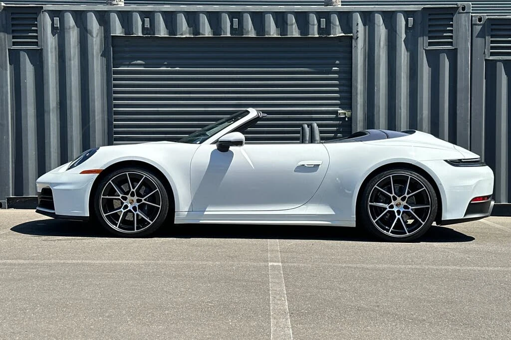 2025 Porsche 992 Carrera - Image 2 of 28
