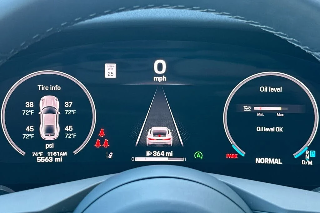2025 Porsche 992 Carrera - Image 24 of 28