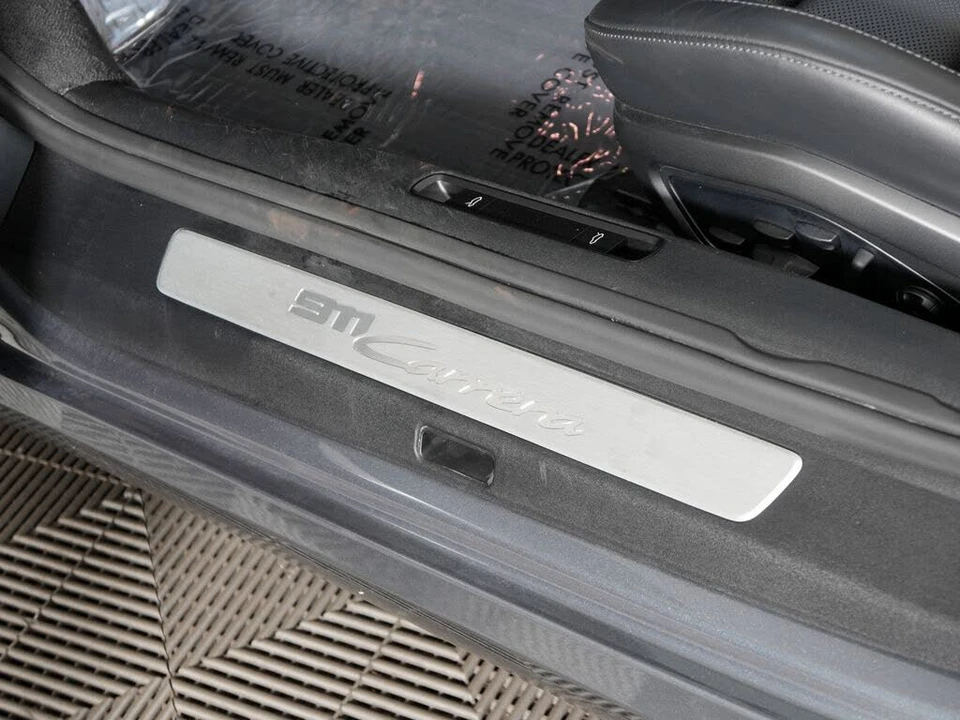 2025 Porsche 992 Carrera - Image 28 of 31
