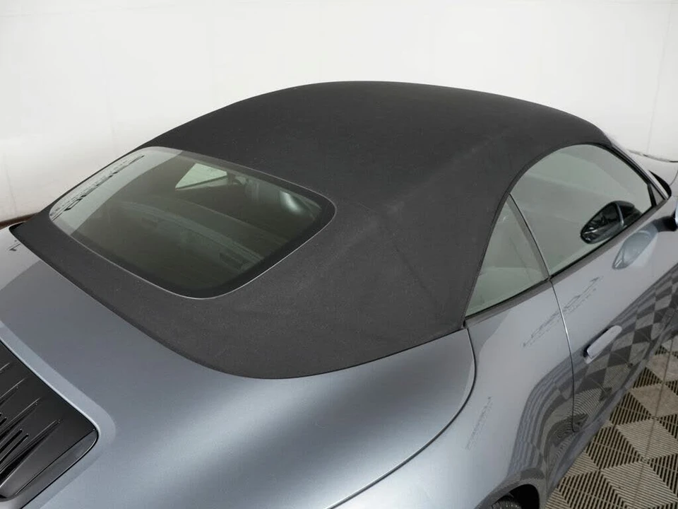 2025 Porsche 992 Carrera - Image 15 of 31