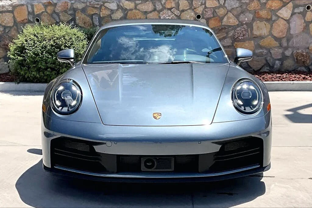 2025 Porsche 992 Carrera - Image 10 of 26