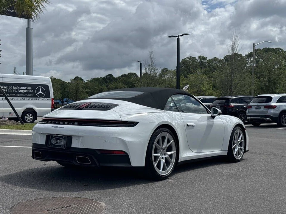 2025 Porsche 992 Carrera - Image 3 of 31