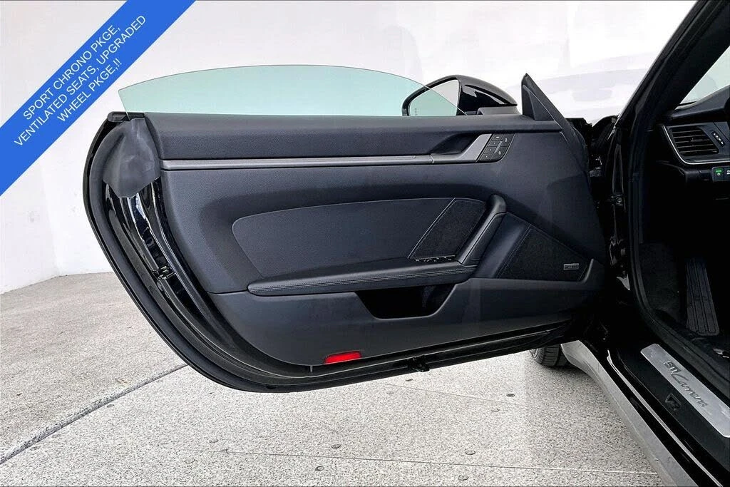 2025 Porsche 992 Carrera - Image 22 of 31