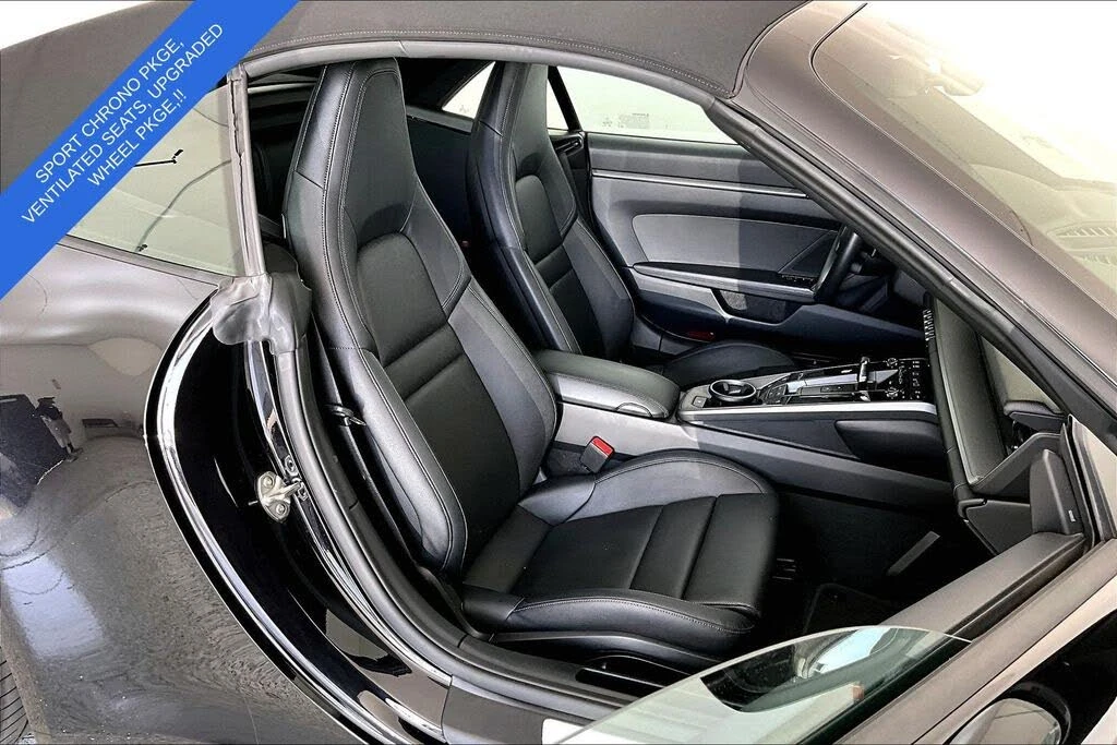 2025 Porsche 992 Carrera - Image 8 of 31