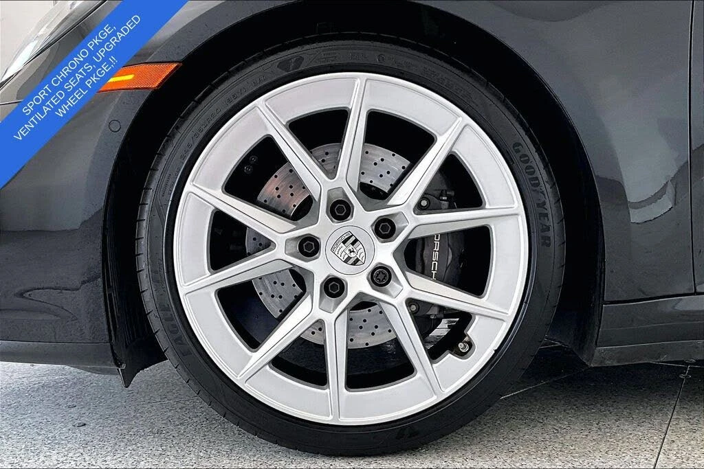 2025 Porsche 992 Carrera - Image 10 of 31