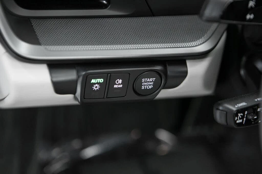 2025 Porsche 992 Carrera - Image 25 of 31