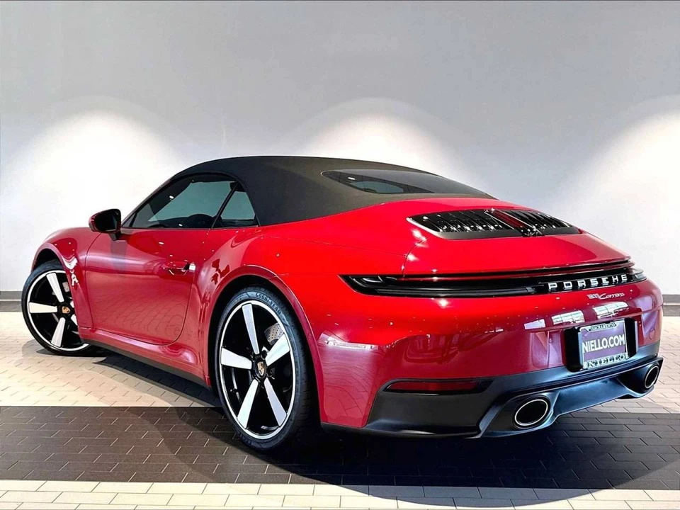 2025 Porsche 992 Carrera - Image 3 of 4