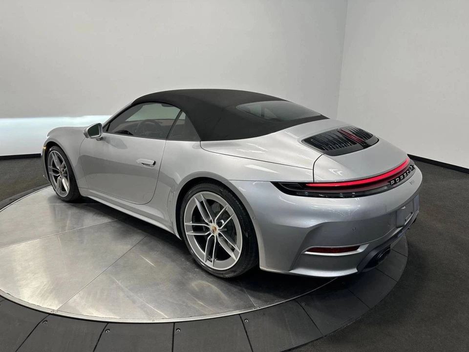 2025 Porsche 992 Carrera - Image 3 of 4