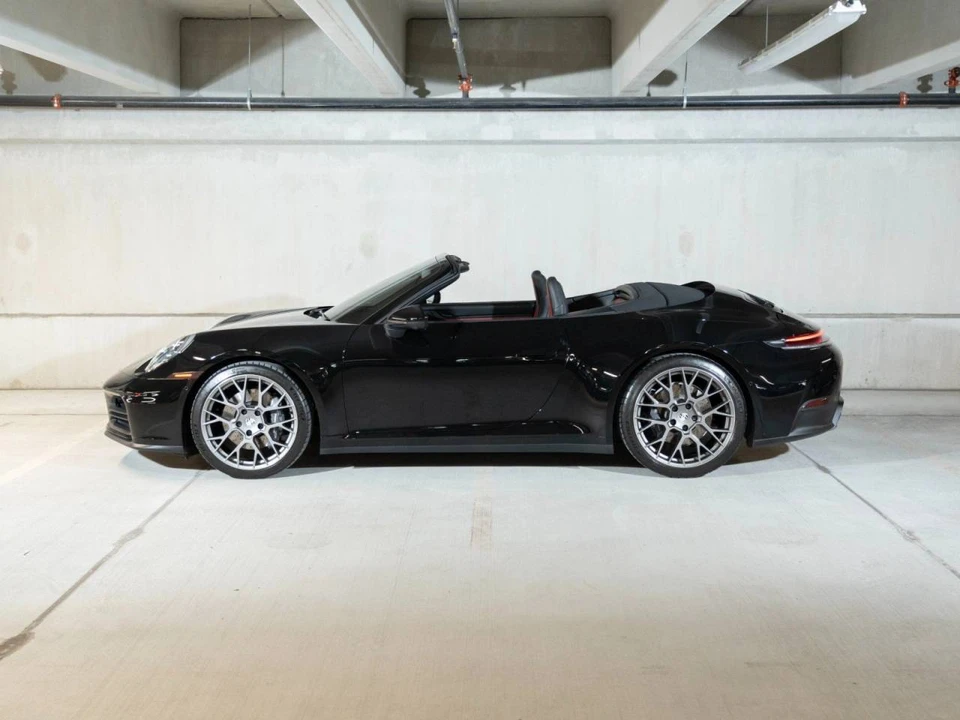 2025 Porsche 992 Carrera - Image 2 of 4