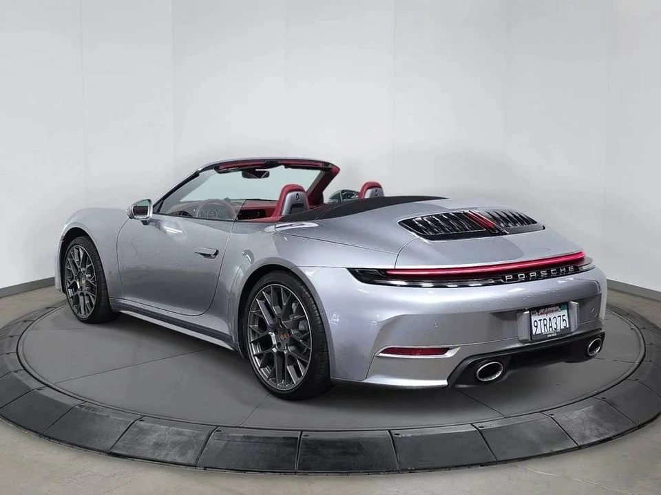 2025 Porsche 992 Carrera - Image 3 of 5