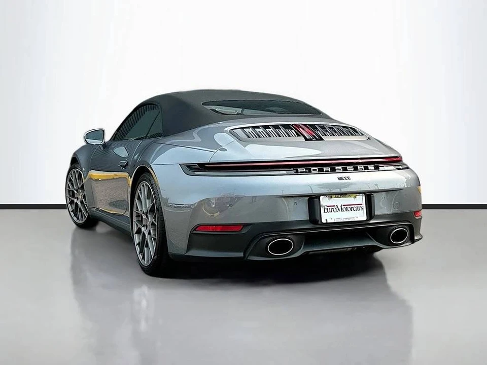 2025 Porsche 992 Carrera - Image 3 of 5