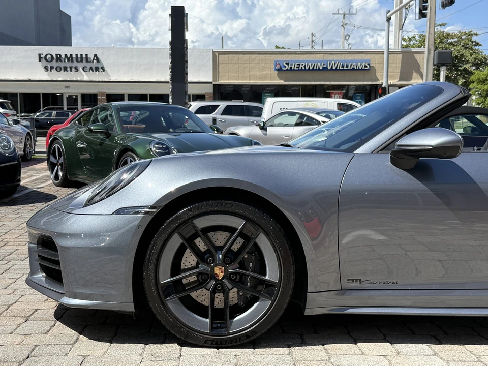 2025 Porsche 992 Carrera - Image 5 of 26