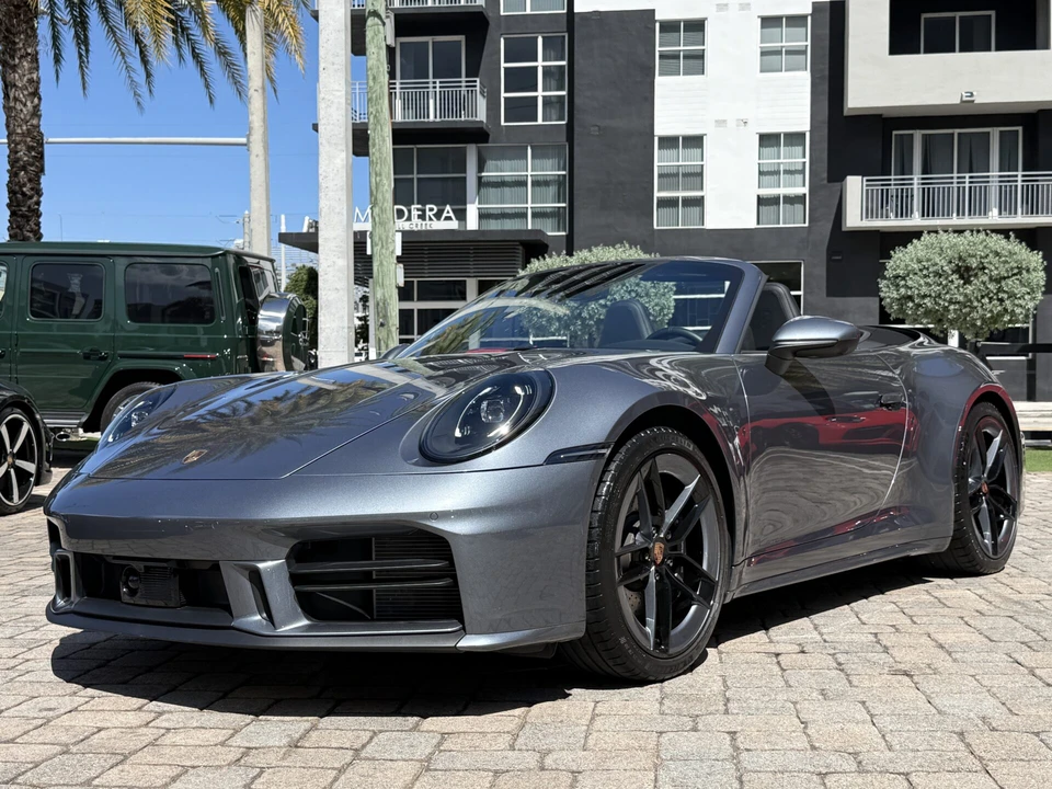 2025 Porsche 992 Carrera - Image 2 of 26