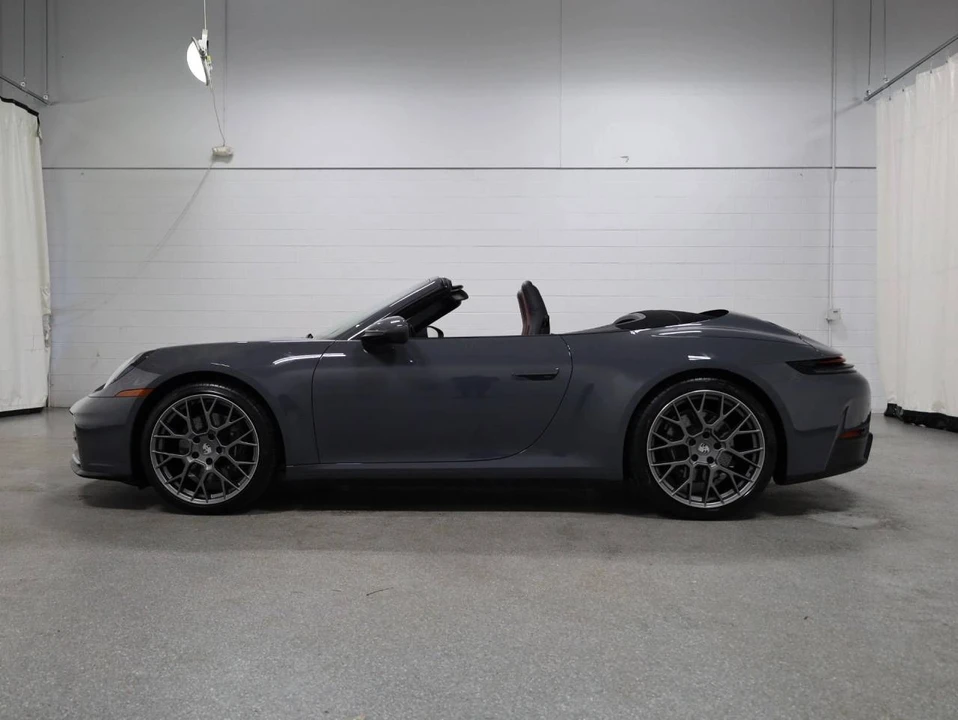 2025 Porsche 992 Carrera - Image 2 of 5
