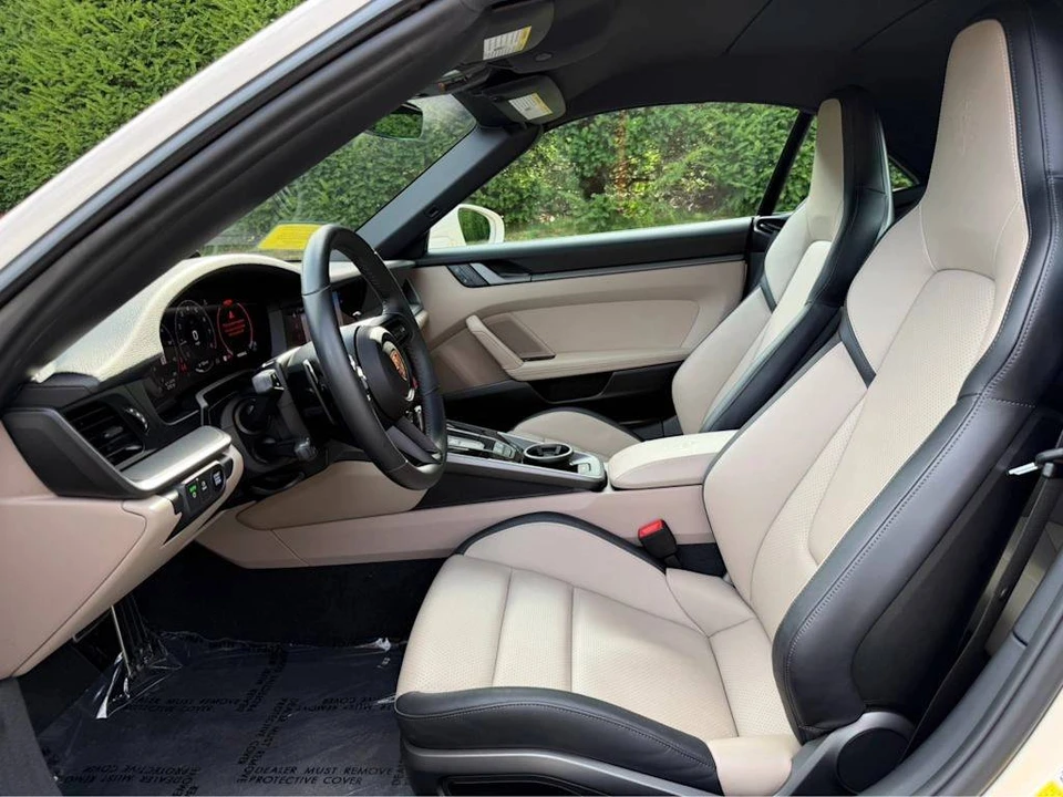 2025 Porsche 992 Carrera - Image 4 of 5