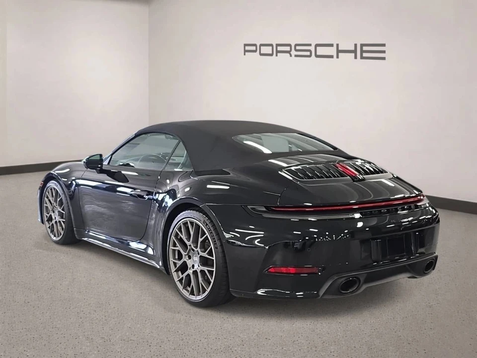 2025 Porsche 992 Carrera - Image 3 of 4