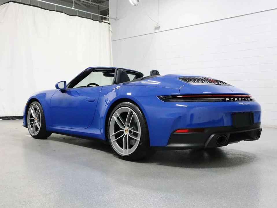 2025 Porsche 992 Carrera - Image 3 of 5