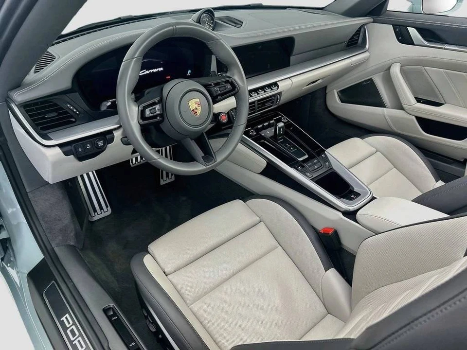2025 Porsche 992 Carrera - Image 4 of 4