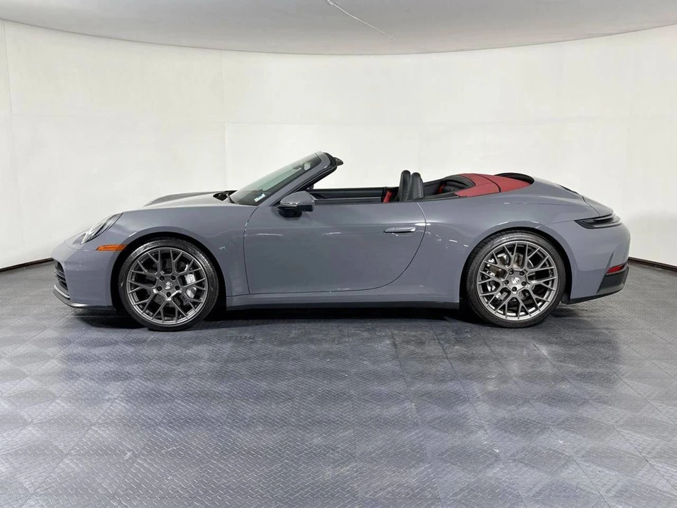 2025 Porsche 992 Carrera - Image 2 of 5