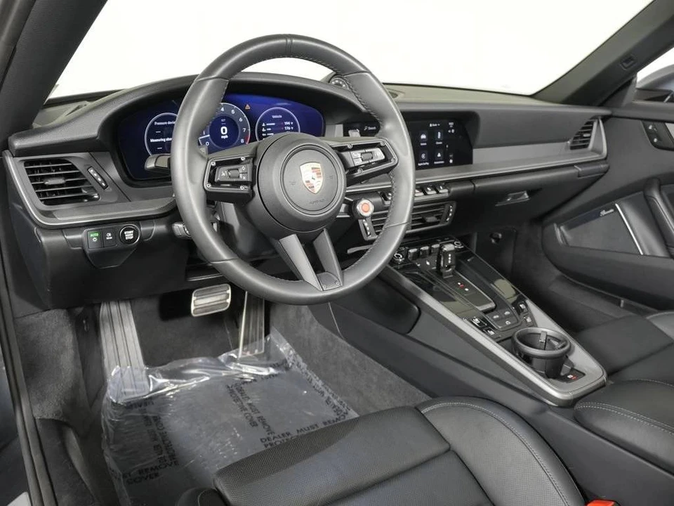 2025 Porsche 992 Carrera - Image 4 of 4