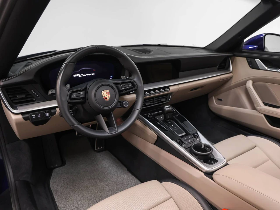 2025 Porsche 992 Carrera - Image 4 of 5