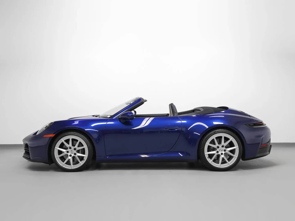 2025 Porsche 992 Carrera - Image 2 of 5