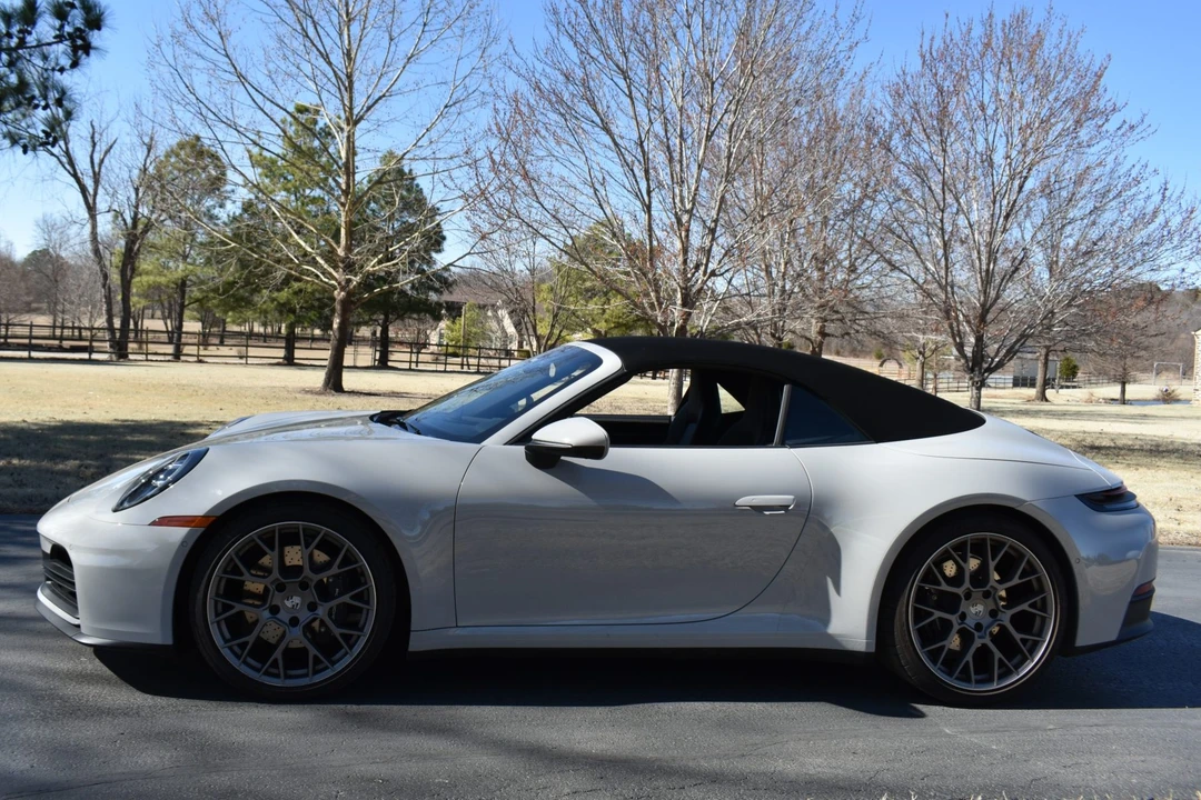 2025 Porsche 992 Carrera - Image 3 of 6