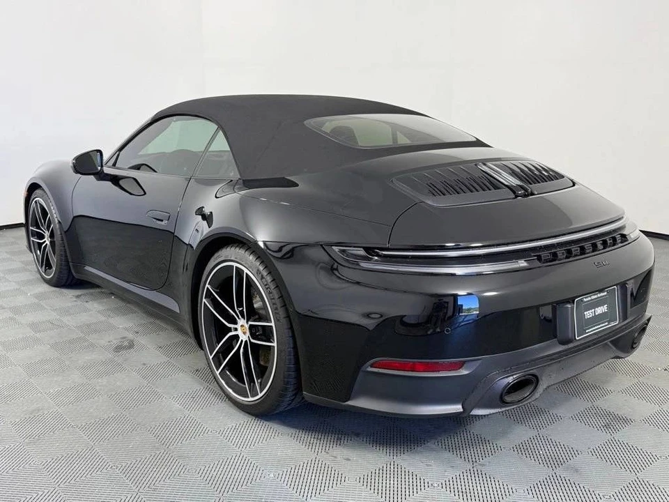 2025 Porsche 992 Carrera - Image 3 of 5