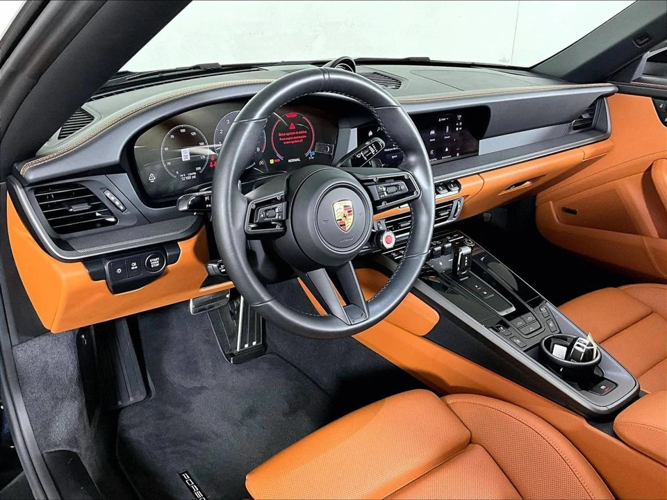 2025 Porsche 992 Carrera - Image 4 of 4