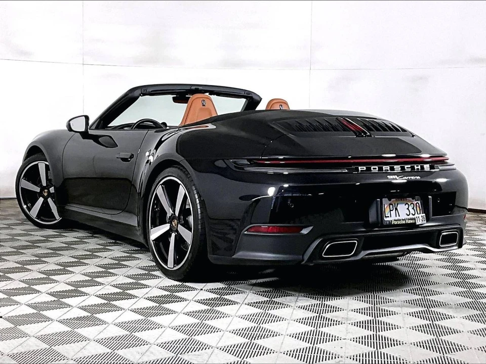 2025 Porsche 992 Carrera - Image 3 of 4