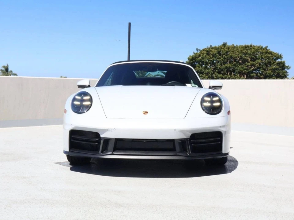 2025 Porsche 992 Carrera - Image 5 of 5