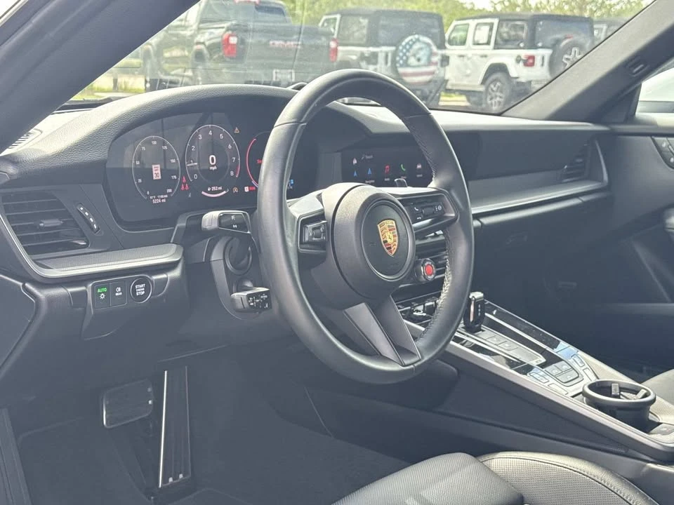 2025 Porsche 992 Carrera - Image 16 of 17