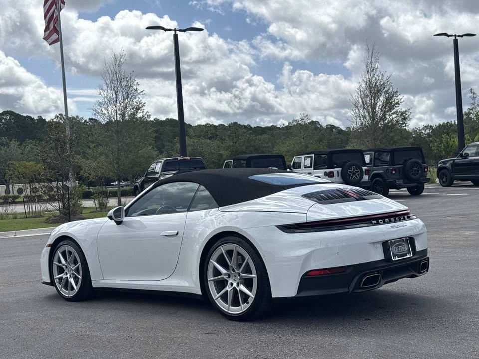 2025 Porsche 992 Carrera - Image 5 of 17
