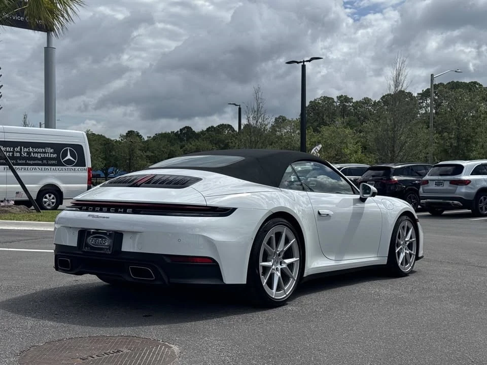 2025 Porsche 992 Carrera - Image 3 of 17