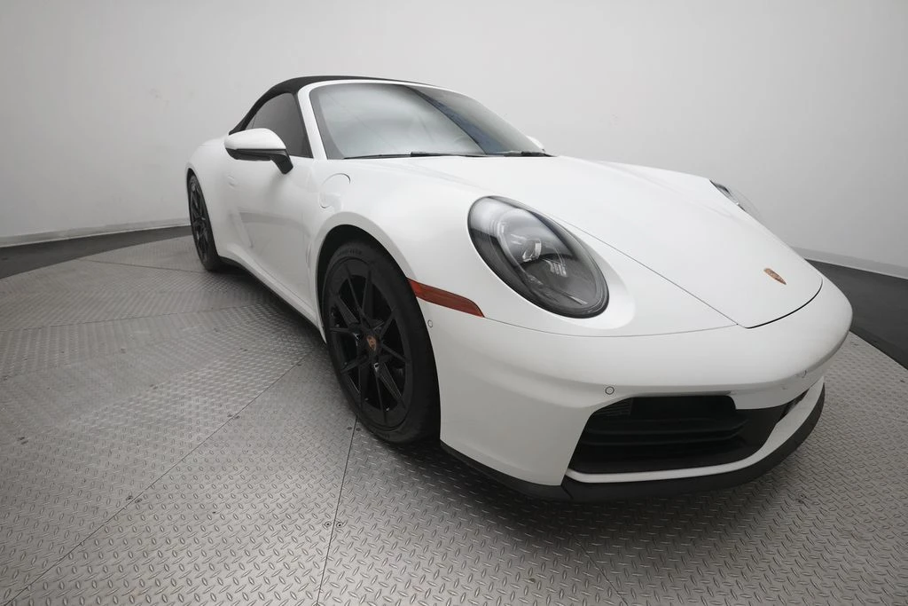 2025 Porsche 992 Carrera - Image 3 of 31