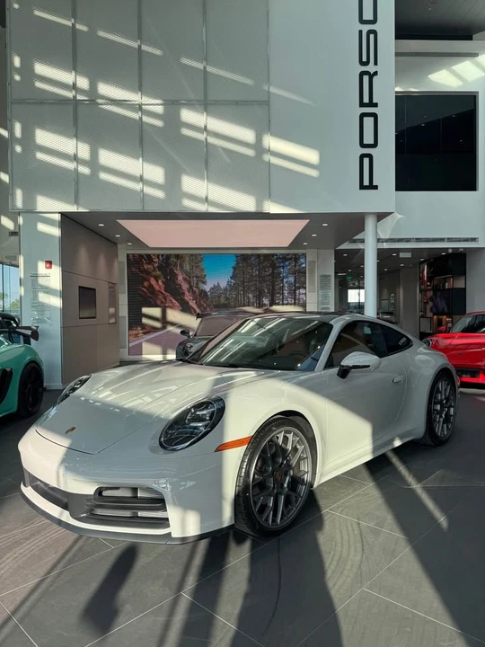 2025 Porsche 992 Carrera - Image 2 of 8