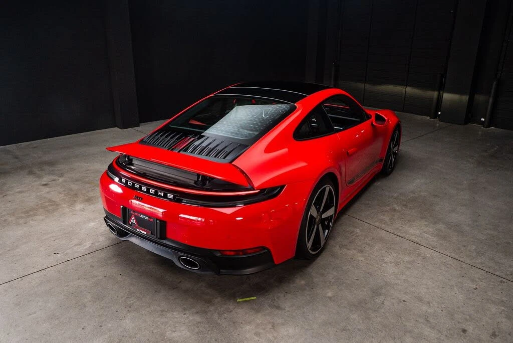2025 Porsche 992 Carrera - Image 24 of 31
