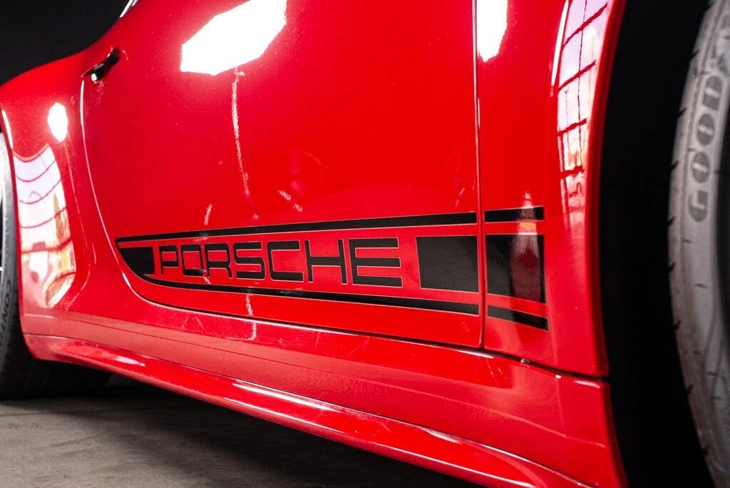 2025 Porsche 992 Carrera - Image 18 of 31
