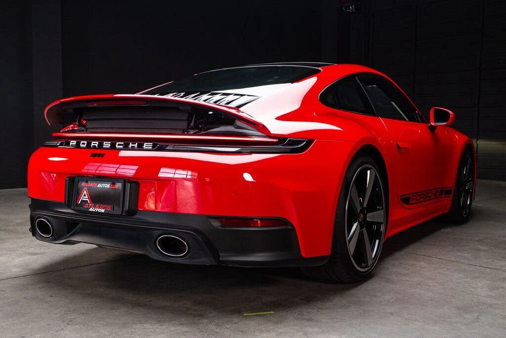 2025 Porsche 992 Carrera - Image 25 of 31