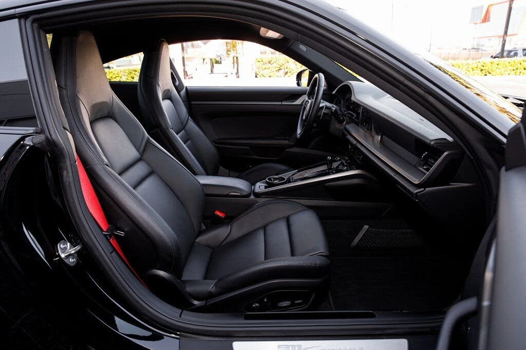2025 Porsche 992 Carrera - Image 31 of 31
