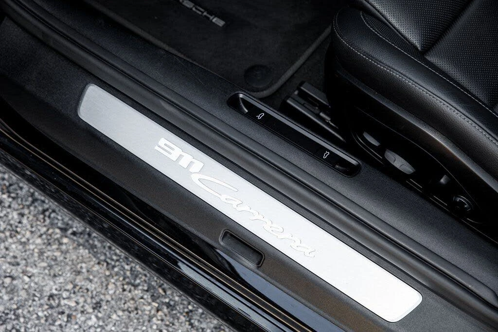 2025 Porsche 992 Carrera - Image 19 of 31
