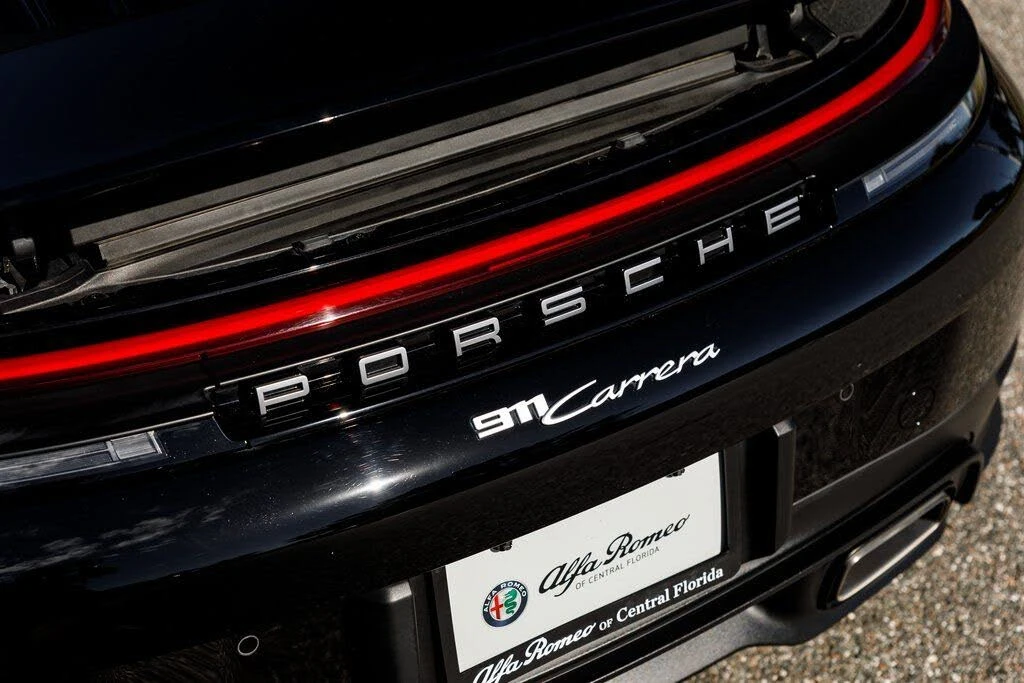 2025 Porsche 992 Carrera - Image 9 of 31