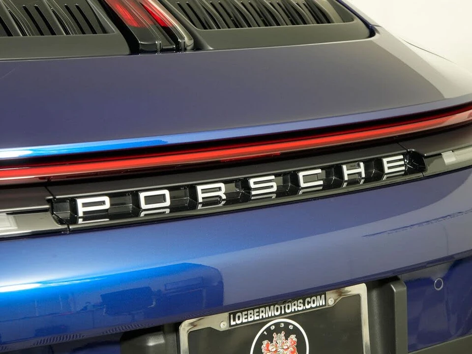2025 Porsche 992 Carrera - Image 14 of 31