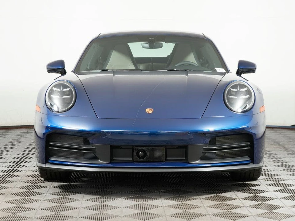 2025 Porsche 992 Carrera - Image 10 of 31