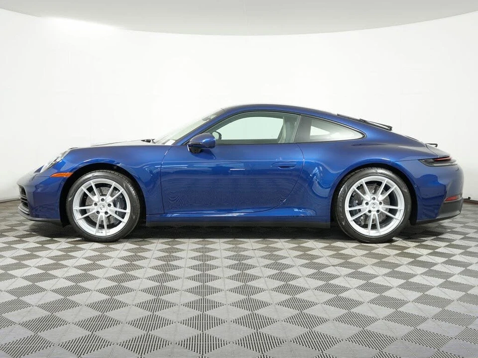 2025 Porsche 992 Carrera - Image 2 of 31