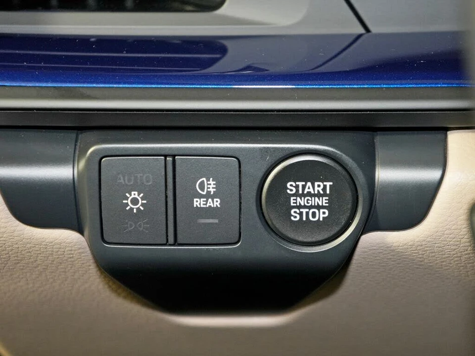 2025 Porsche 992 Carrera - Image 25 of 31