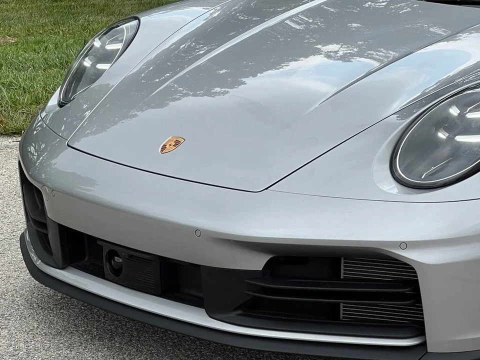 2025 Porsche 992 Carrera - Image 14 of 31