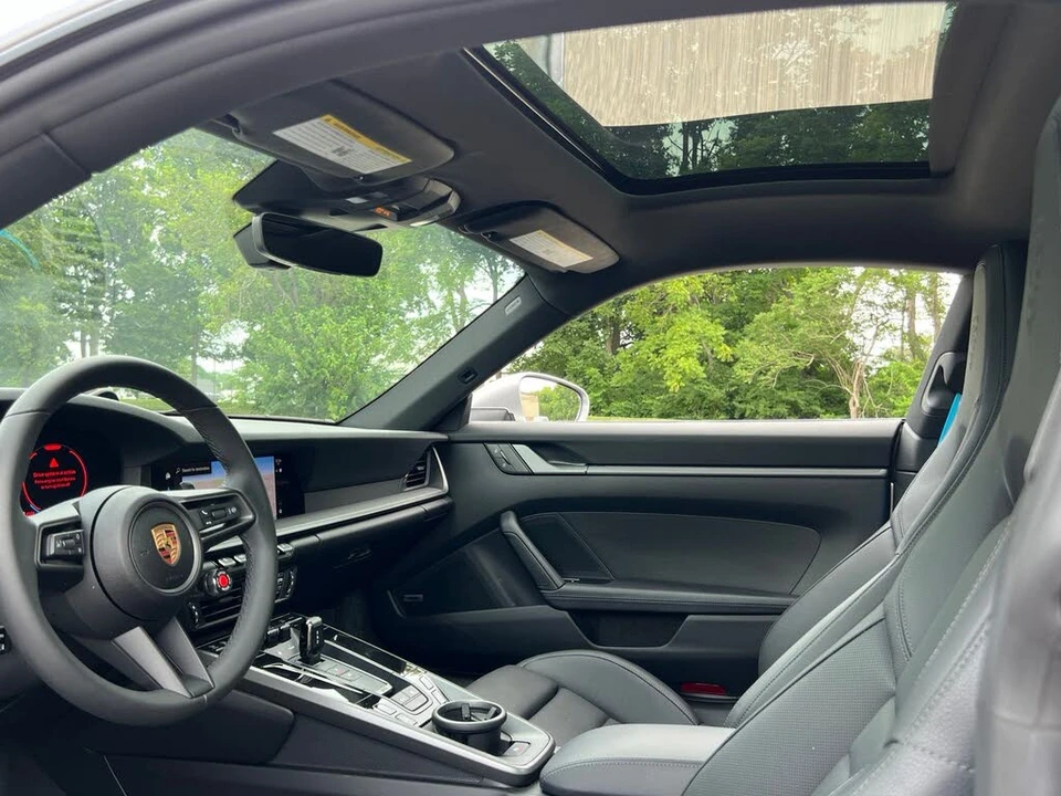 2025 Porsche 992 Carrera - Image 20 of 31